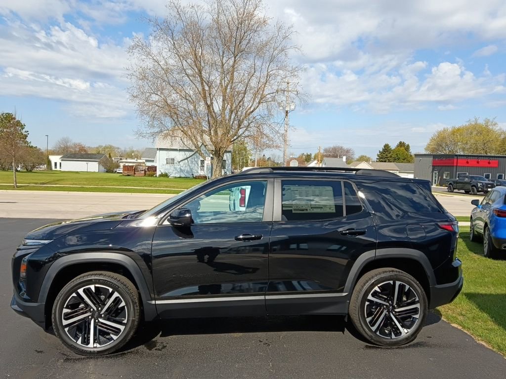 New 2026 Chevrolet Equinox RS w/ Convenience Package III AWD/4WD image 2