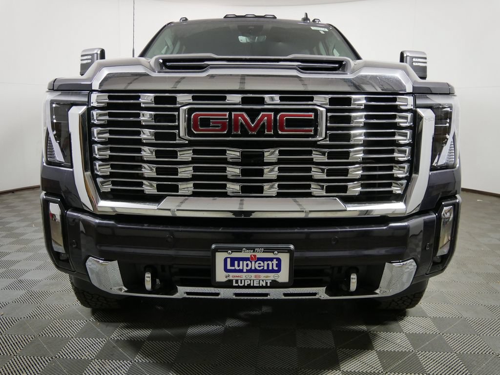 New 2026 GMC Sierra 3500 Denali w/ Denali Reserve Package AWD/4WD image 7
