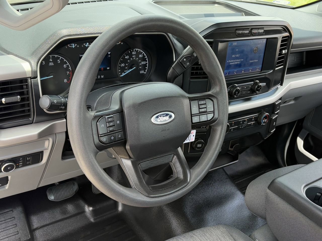 Used 2022 Ford F150 XL w/ Equipment Group 101A High RWD image 13