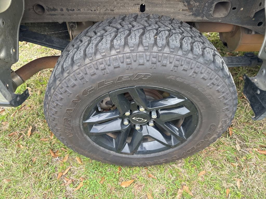 Used 2019 Chevrolet Silverado 1500 Custom Trail Boss w/ Custom Convenience Package image 12