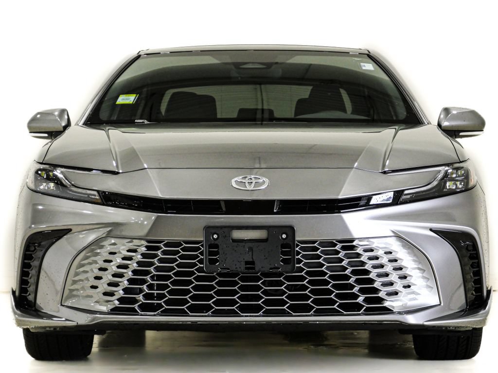 Used 2026 Toyota Camry XSE AWD/4WD image 2