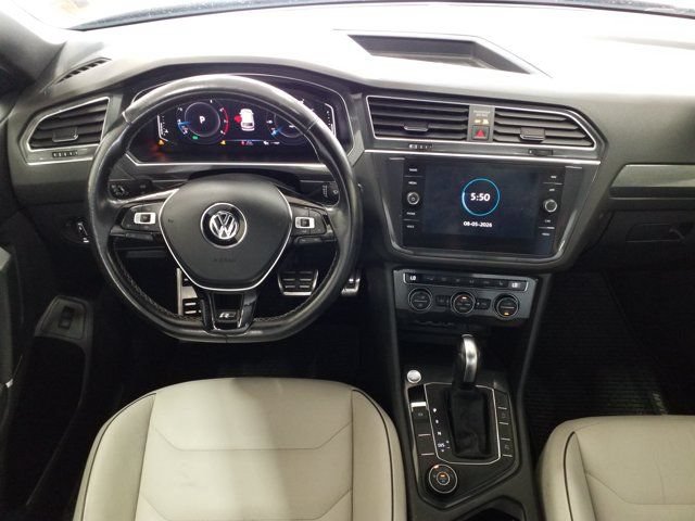 Used 2020 Volkswagen Tiguan SEL Premium R-Line w/ 3rd Row Seat Package AWD/4WD image 3