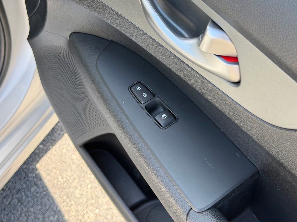 Used 2021 Kia Forte LXS FWD image 24