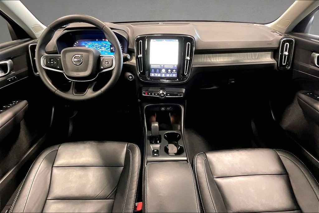 Certified 2024 Volvo XC40 B5 Core AWD/4WD image 8