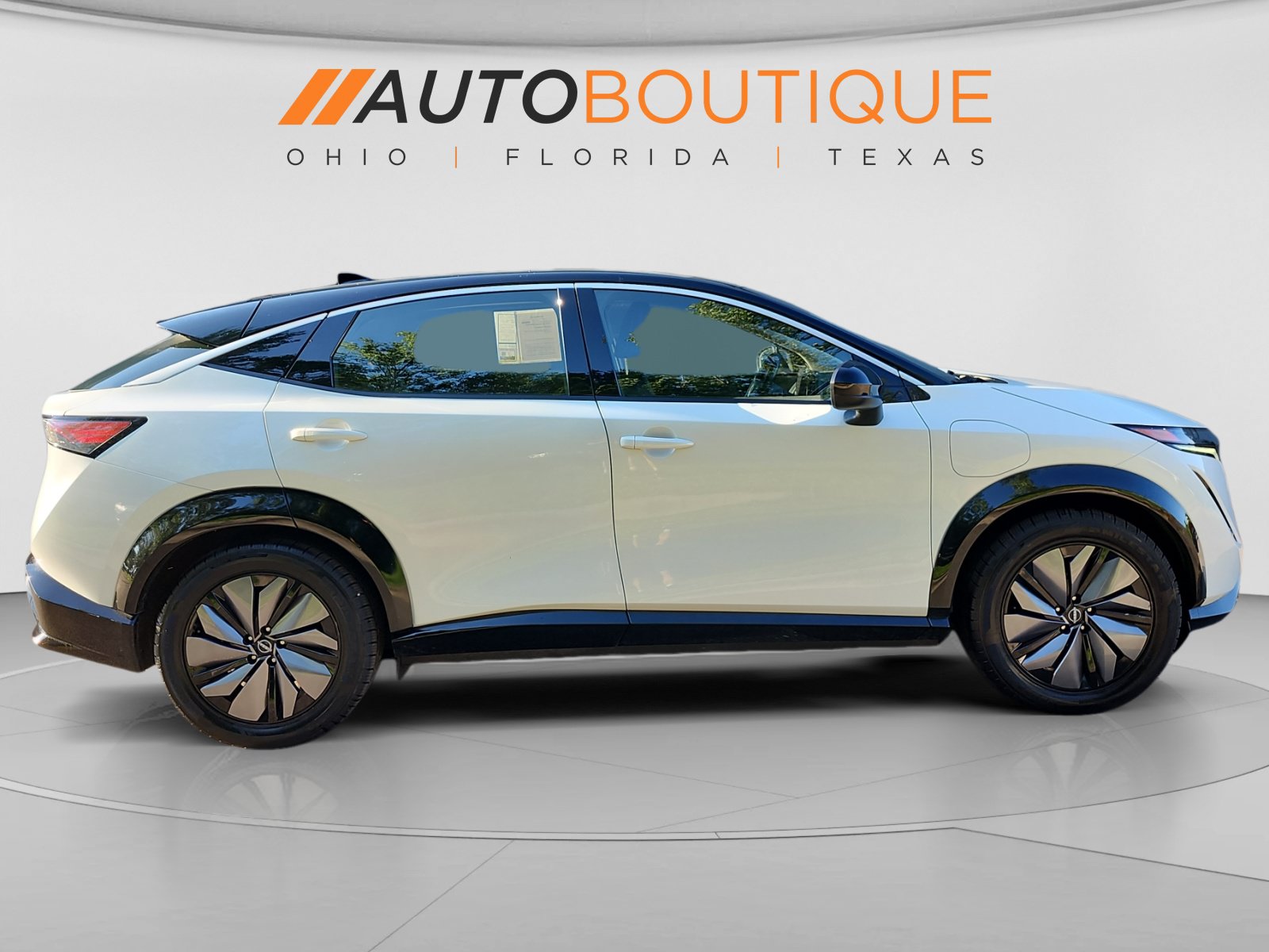 Used 2023 Nissan Ariya FWD image 7