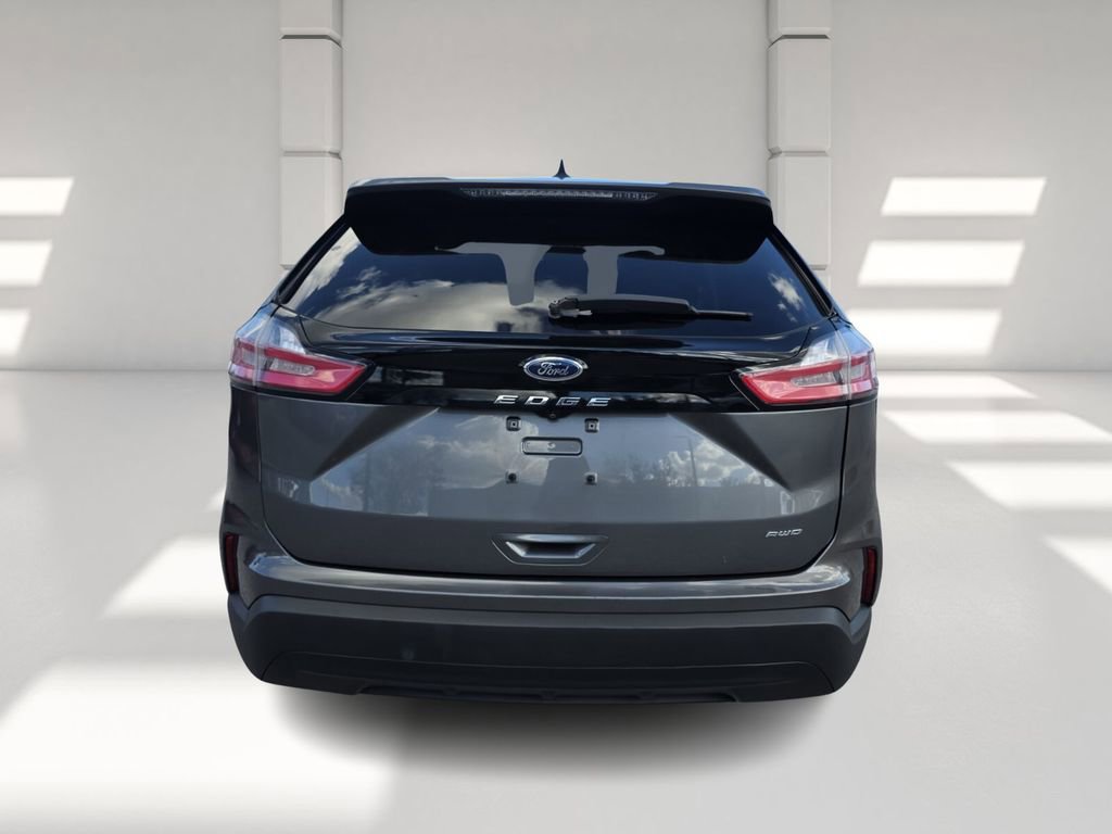 Used 2022 Ford Edge SE image 5