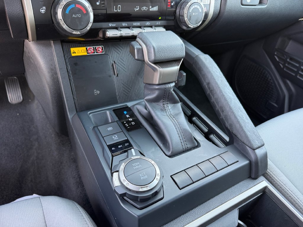 Certified 2024 Toyota Tacoma SR5 AWD/4WD image 25