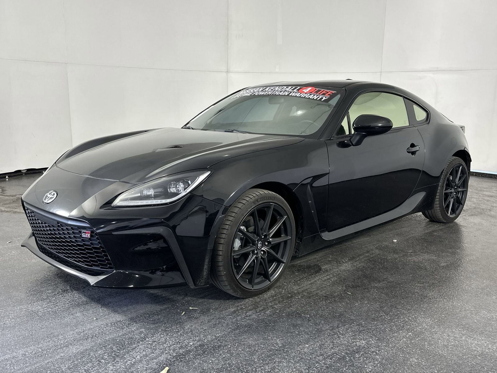 Used 2023 Toyota GR86 Premium w/ ALL Weather Mat Package (TMS) image 4