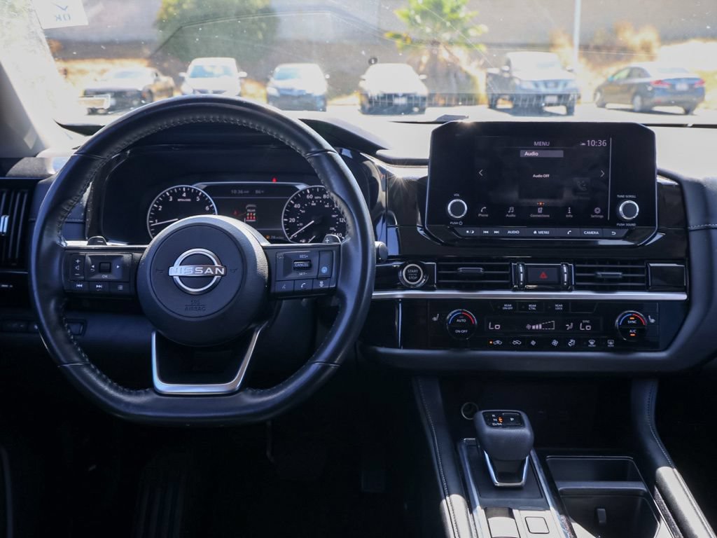 Used 2024 Nissan Pathfinder SV FWD image 22