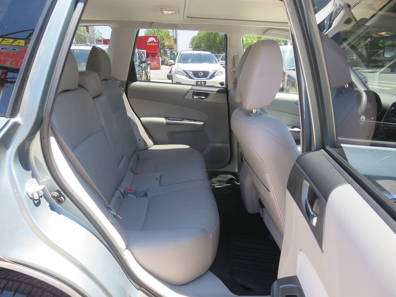 Used 2012 Subaru Forester 2.5X Limited AWD/4WD image 22
