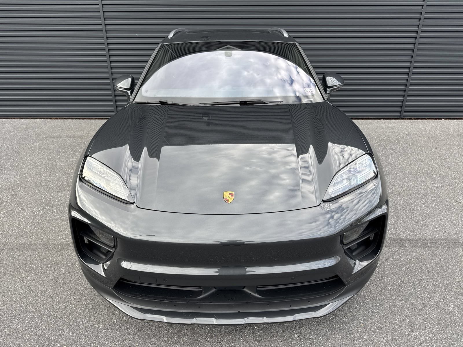 New 2025 Porsche Macan 4 Electric AWD/4WD image 15