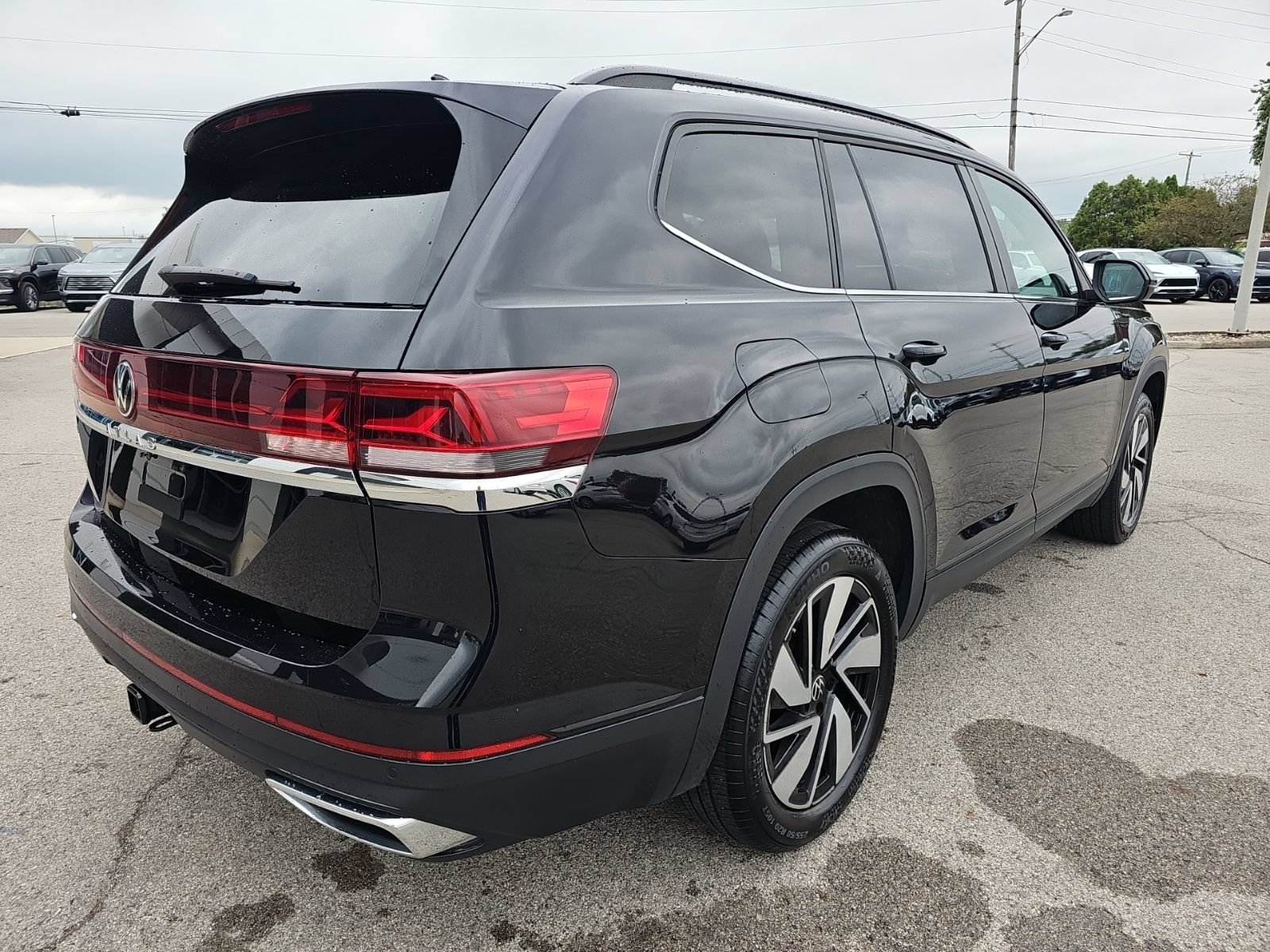 Used 2024 Volkswagen Atlas SE FWD image 7