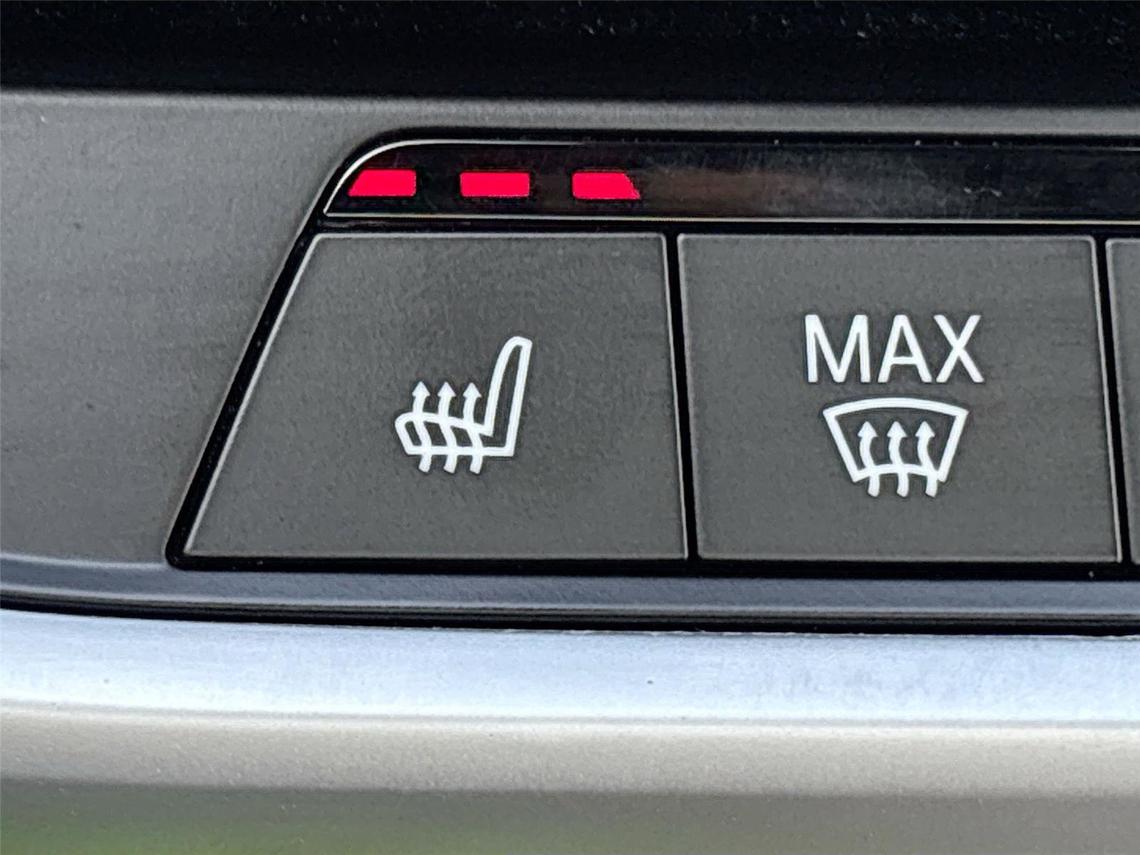 Used 2022 BMW X5 xDrive45e w/ Parking Assistance Package AWD/4WD image 20