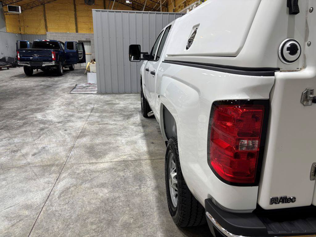 Used 2018 Chevrolet Silverado 2500 W/T w/ Snow Plow Prep Package AWD/4WD image 9