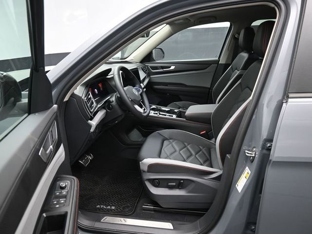 New 2026 Volkswagen Atlas Peak Edition image 9