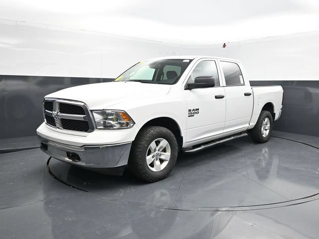 Used 2022 RAM 1500 Classic SLT AWD/4WD image 4