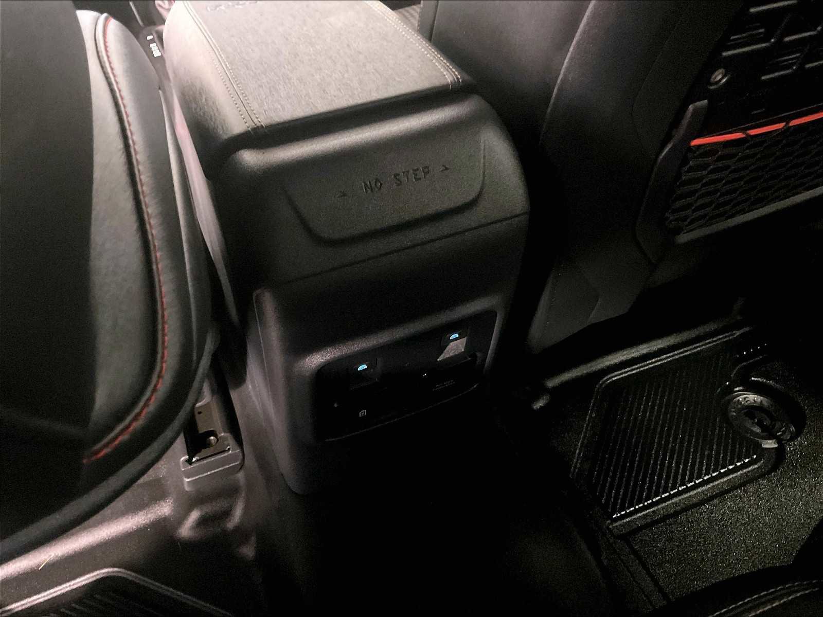 Used 2024 Ford Bronco Raptor image 27