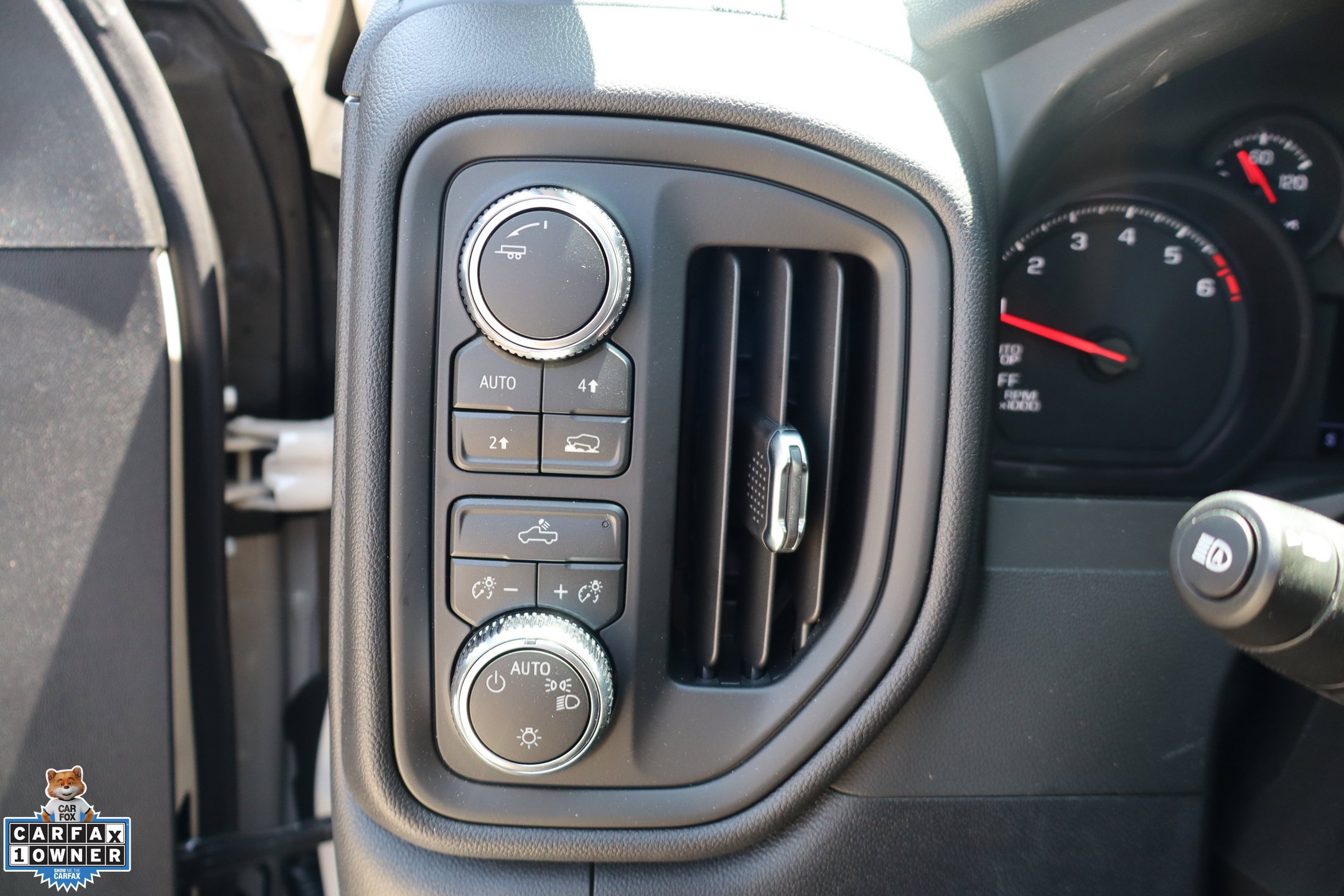 Used 2026 GMC Sierra 1500 Pro w/ Graphite Edition AWD/4WD image 16