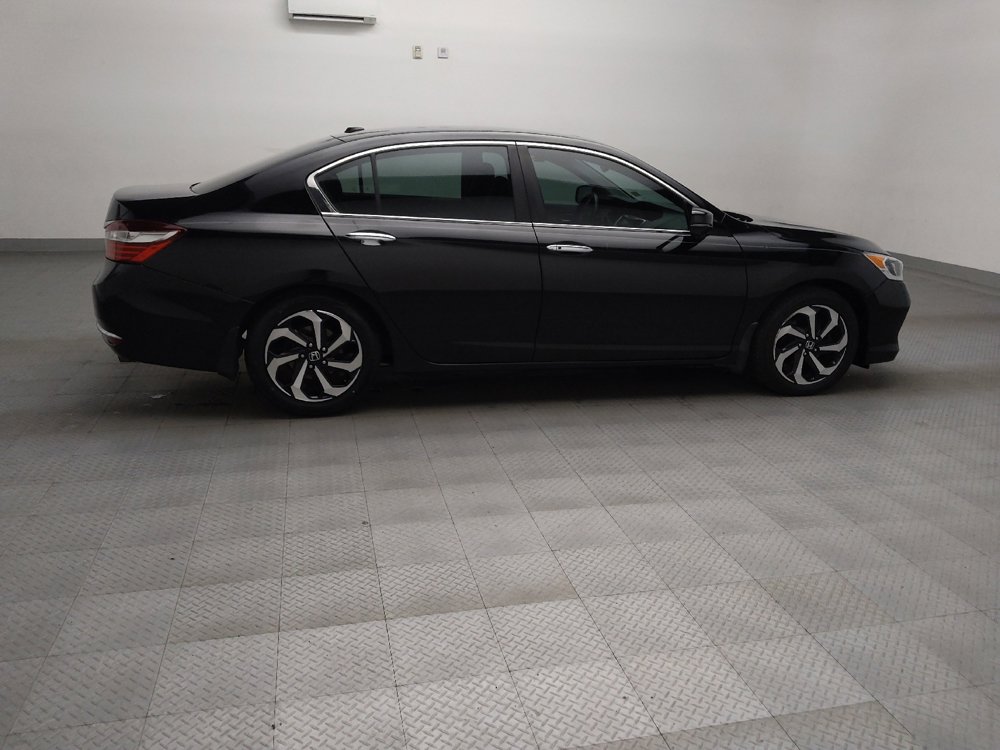 Used 2017 Honda Accord EX-L image 10