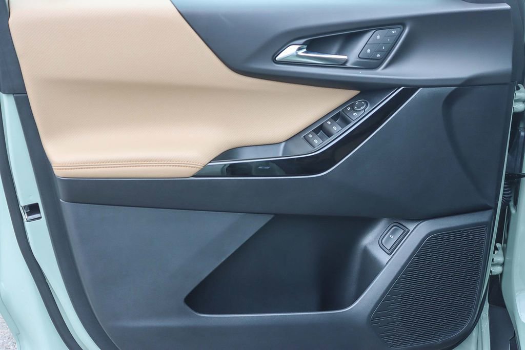 New 2026 Chevrolet Equinox ACTIV w/ Convenience Package III image 19