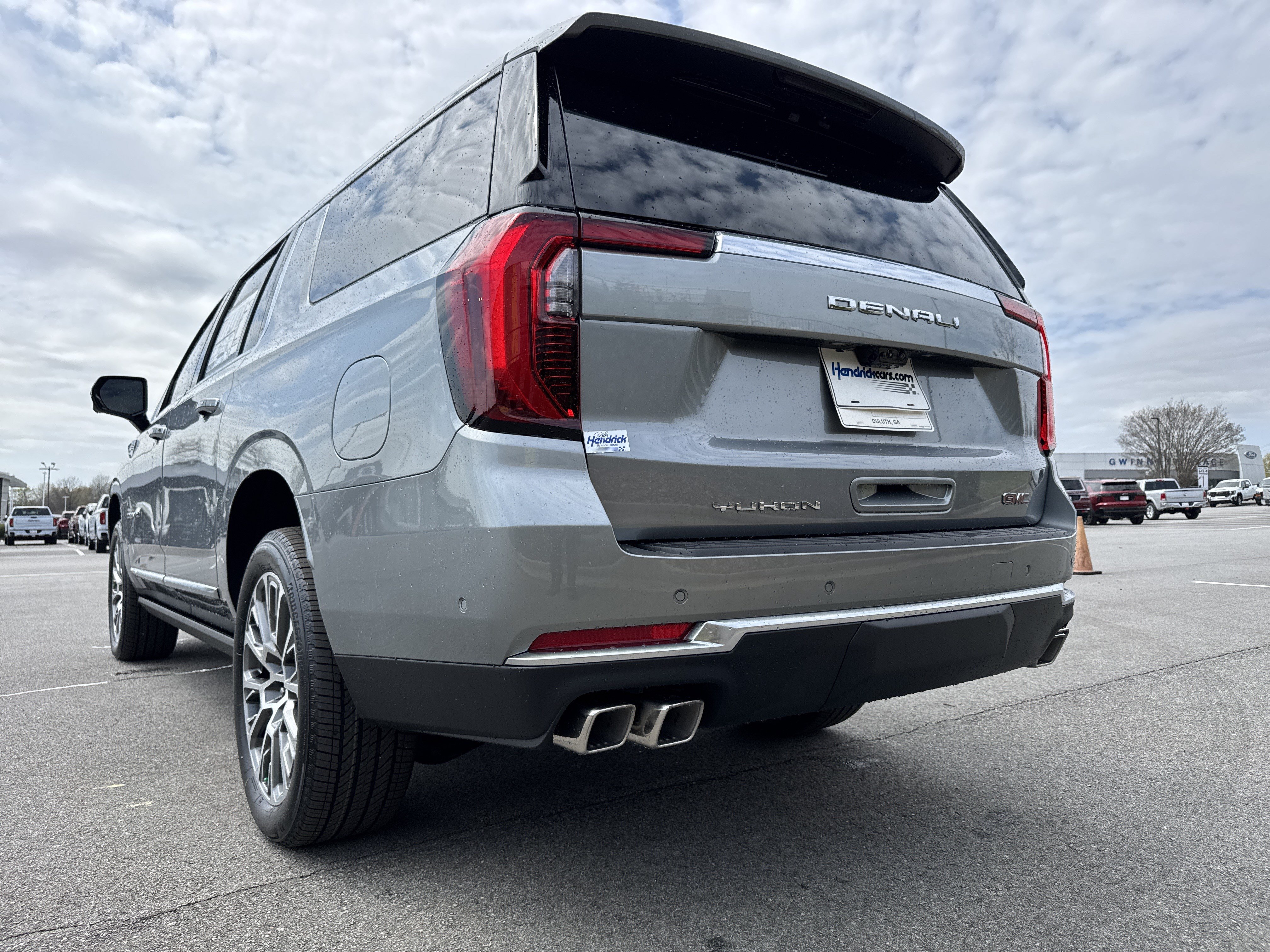 New 2026 GMC Yukon XL Denali w/ Denali Reserve Package AWD/4WD image 7