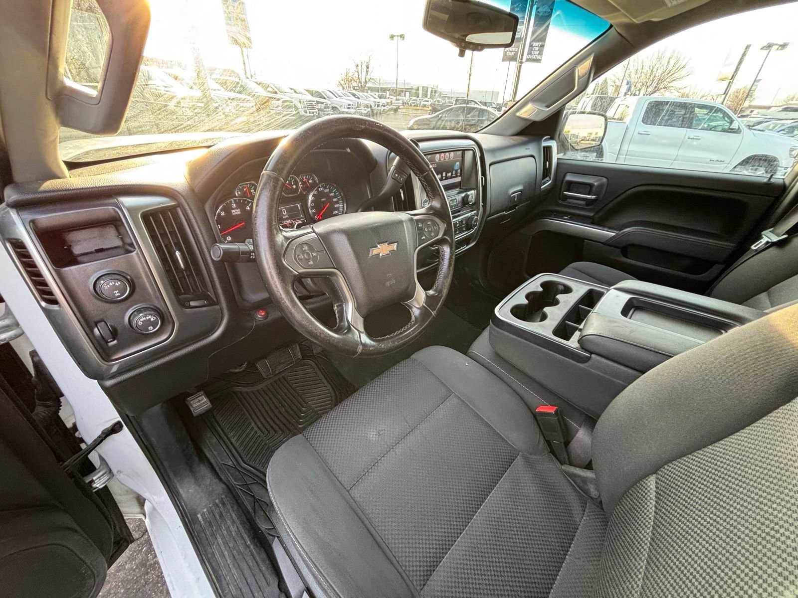 Used 2017 Chevrolet Silverado 2500 LT AWD/4WD image 13