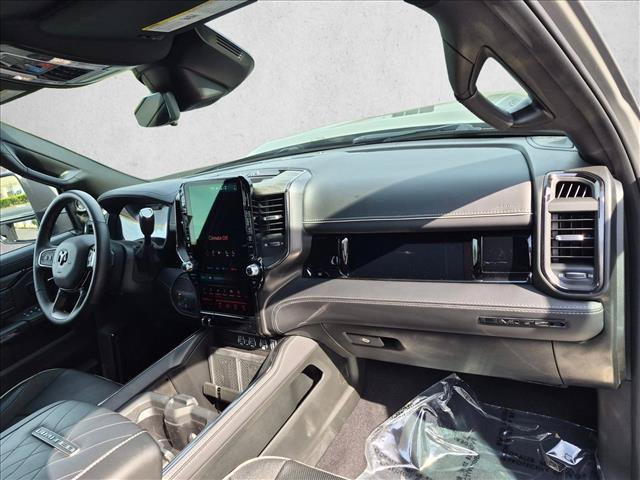 Used 2026 RAM 2500 Limited AWD/4WD image 21