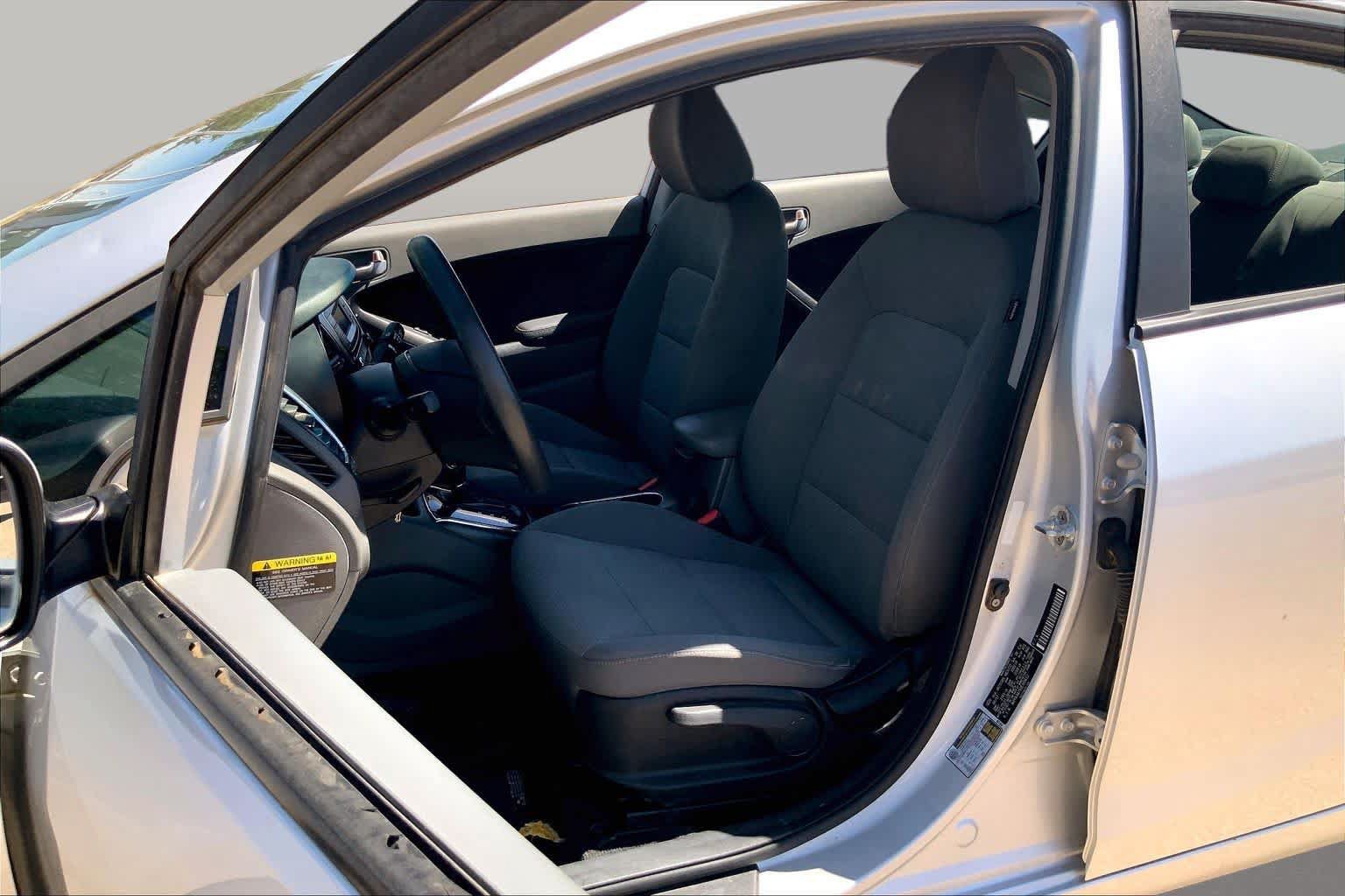 Used 2018 Kia Forte LX FWD image 7