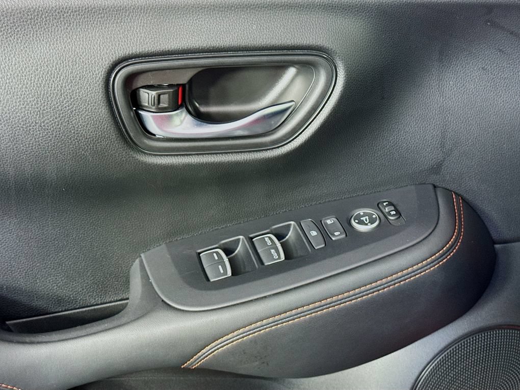Used 2025 Honda HR-V Sport image 23