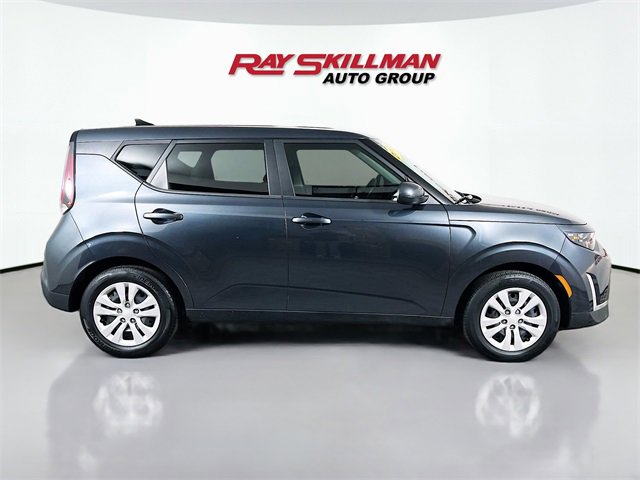Used 2023 Kia Soul LX image 8
