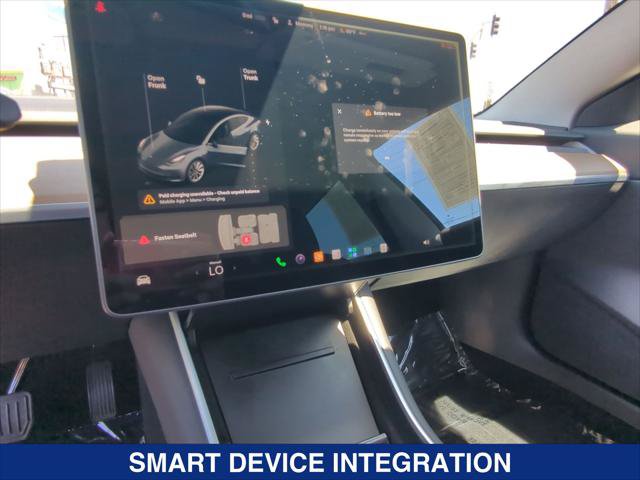 Used 2020 Tesla Model 3 Standard Range RWD image 16