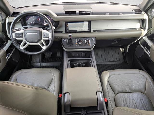 Used 2020 Land Rover Defender 110 HSE image 18