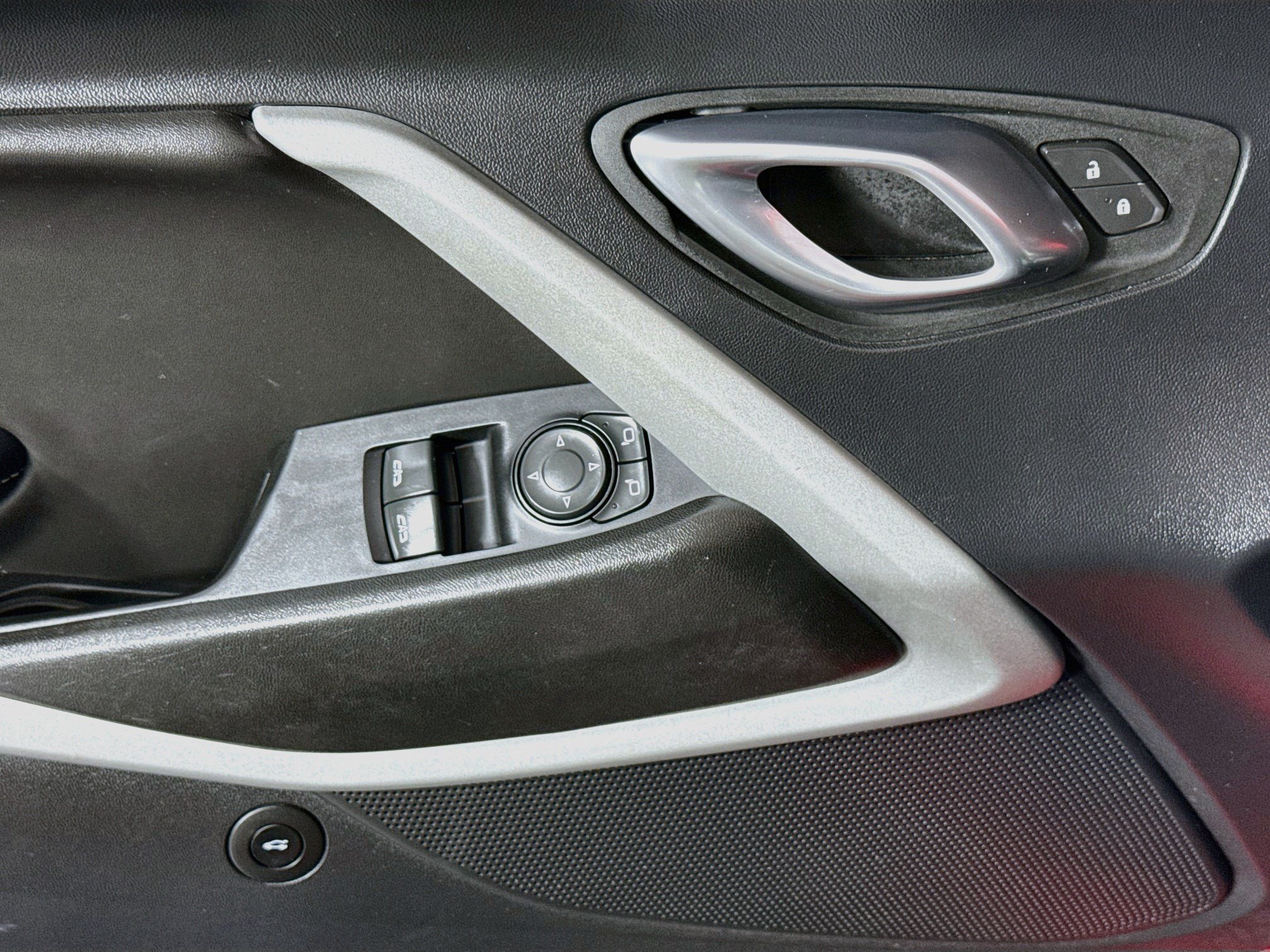 Used 2022 Chevrolet Camaro LT RWD image 24