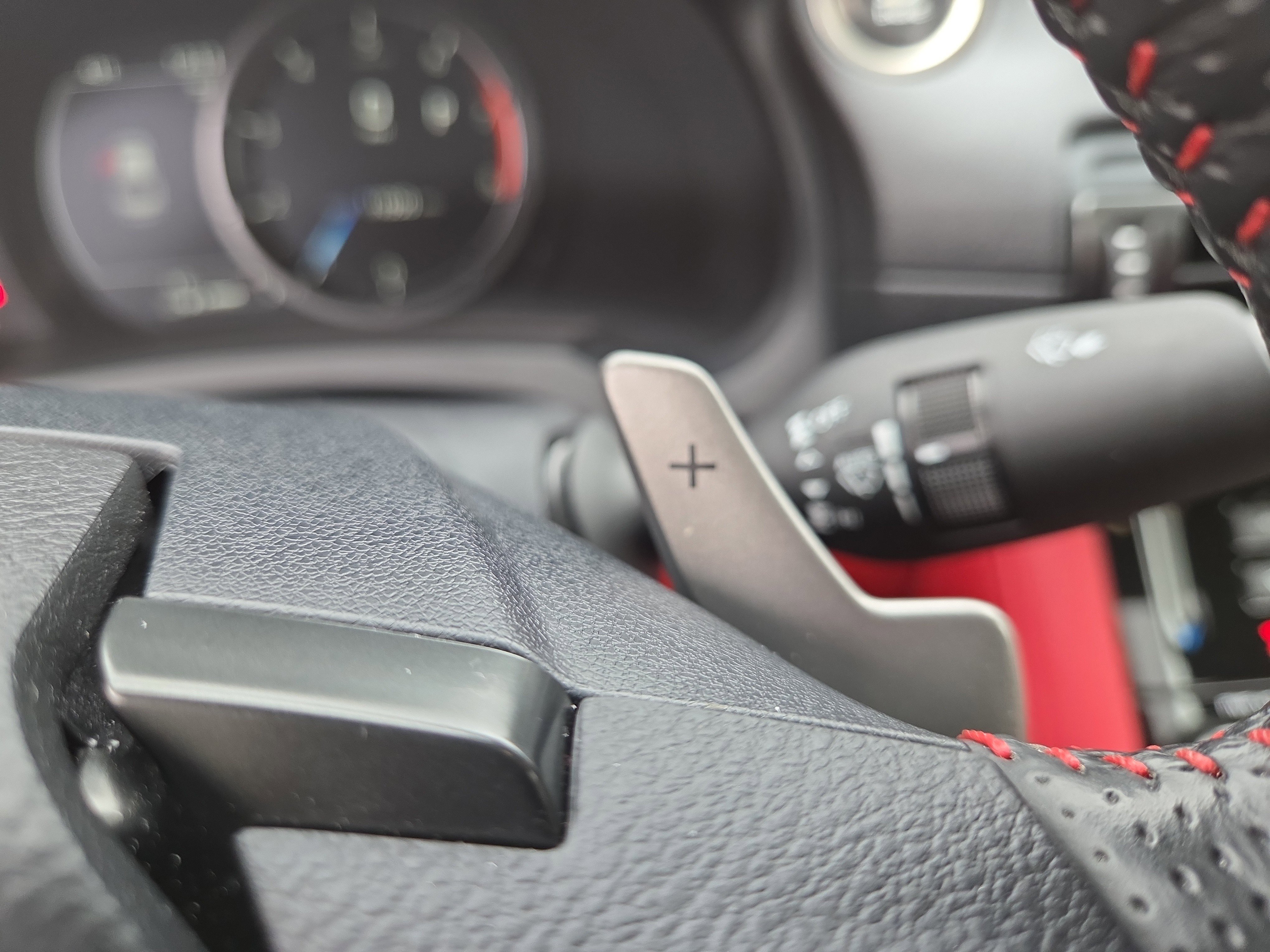 Certified 2025 Lexus IS 350 F Sport image 34