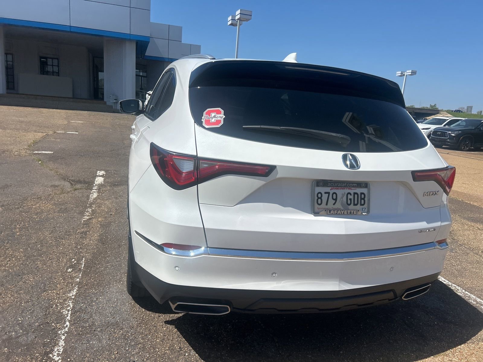 Used 2023 Acura MDX SH-AWD w/ Advance Package image 18