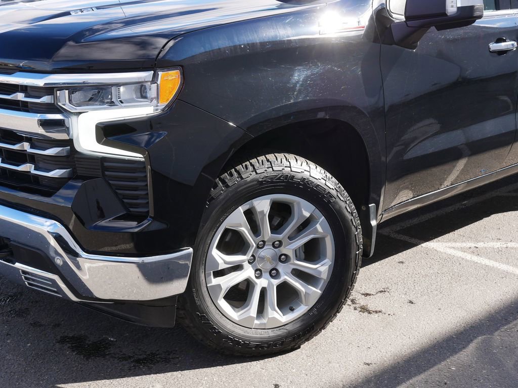 Used 2024 Chevrolet Silverado 1500 LTZ w/ Technology Package image 30
