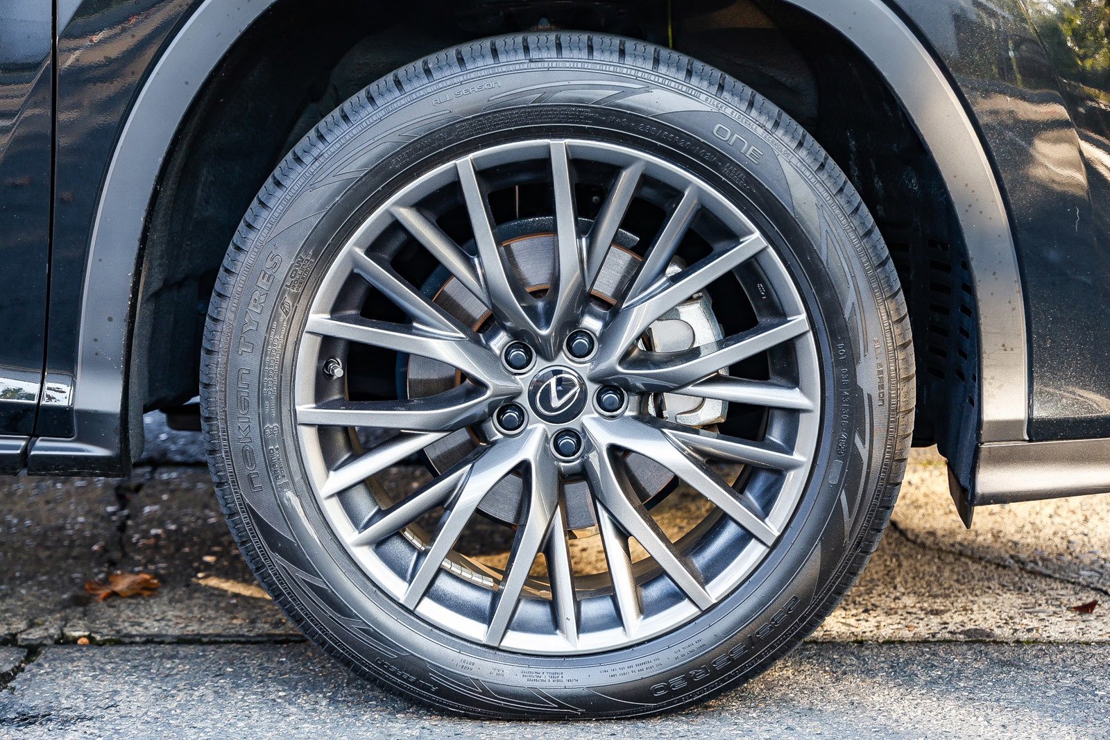 Used 2022 Lexus RX 450h F Sport image 9