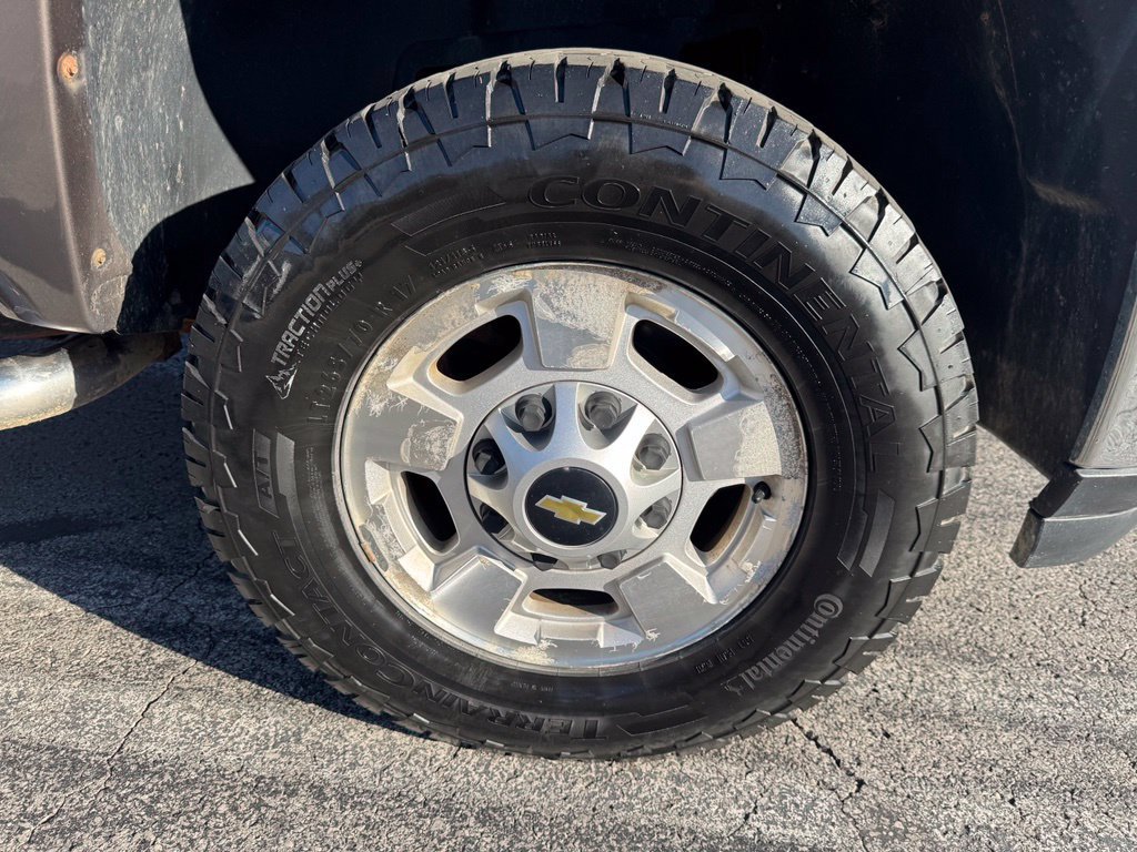 Used 2013 Chevrolet Silverado 2500 LT w/ Convenience Package AWD/4WD image 30