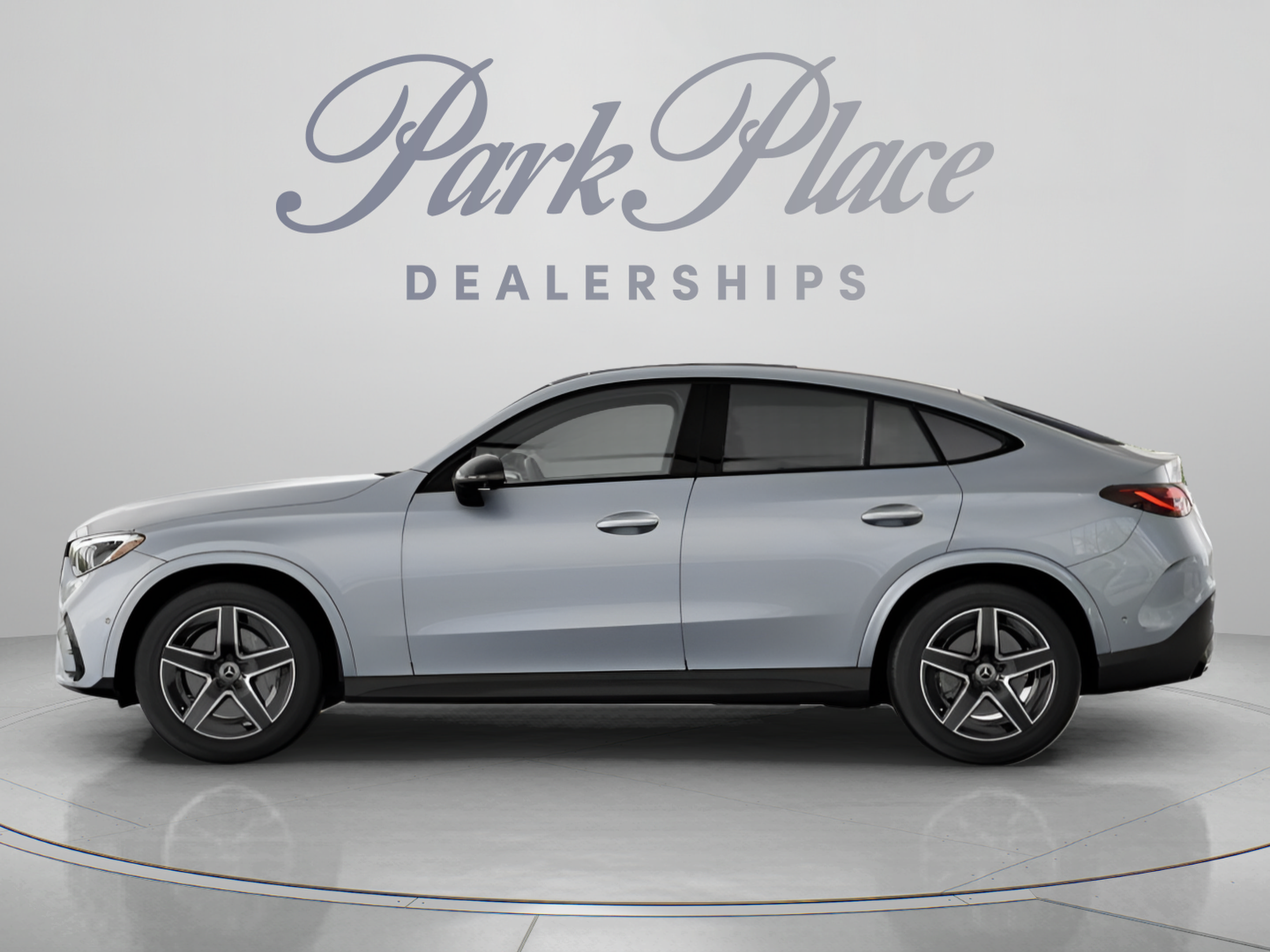 Used 2024 Mercedes-Benz GLC 300 4MATIC image 8