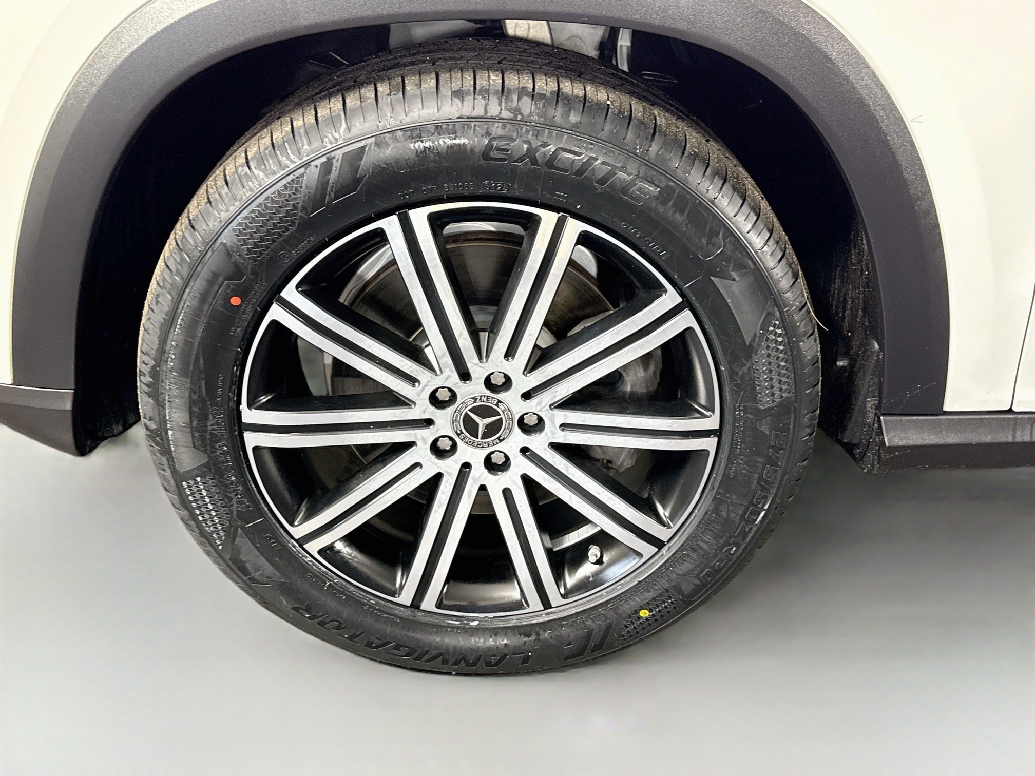 Used 2024 Mercedes-Benz GLE 450 4MATIC image 38