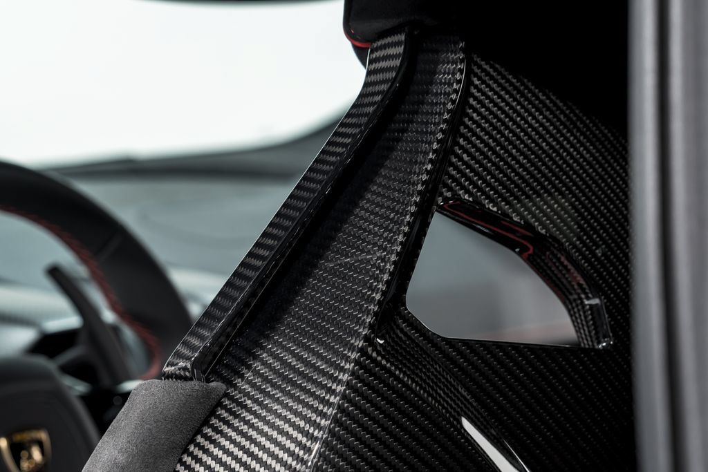 Used 2024 Lamborghini Huracan Tecnica RWD image 22