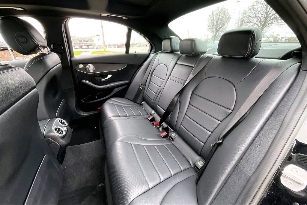 Used 2021 Mercedes-Benz C 300 4MATIC Sedan image 29
