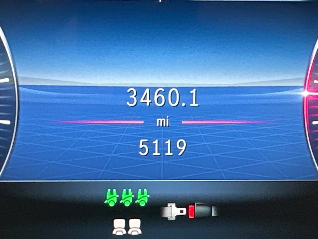 Used 2025 Mercedes-Benz GLS 450 4MATIC image 4