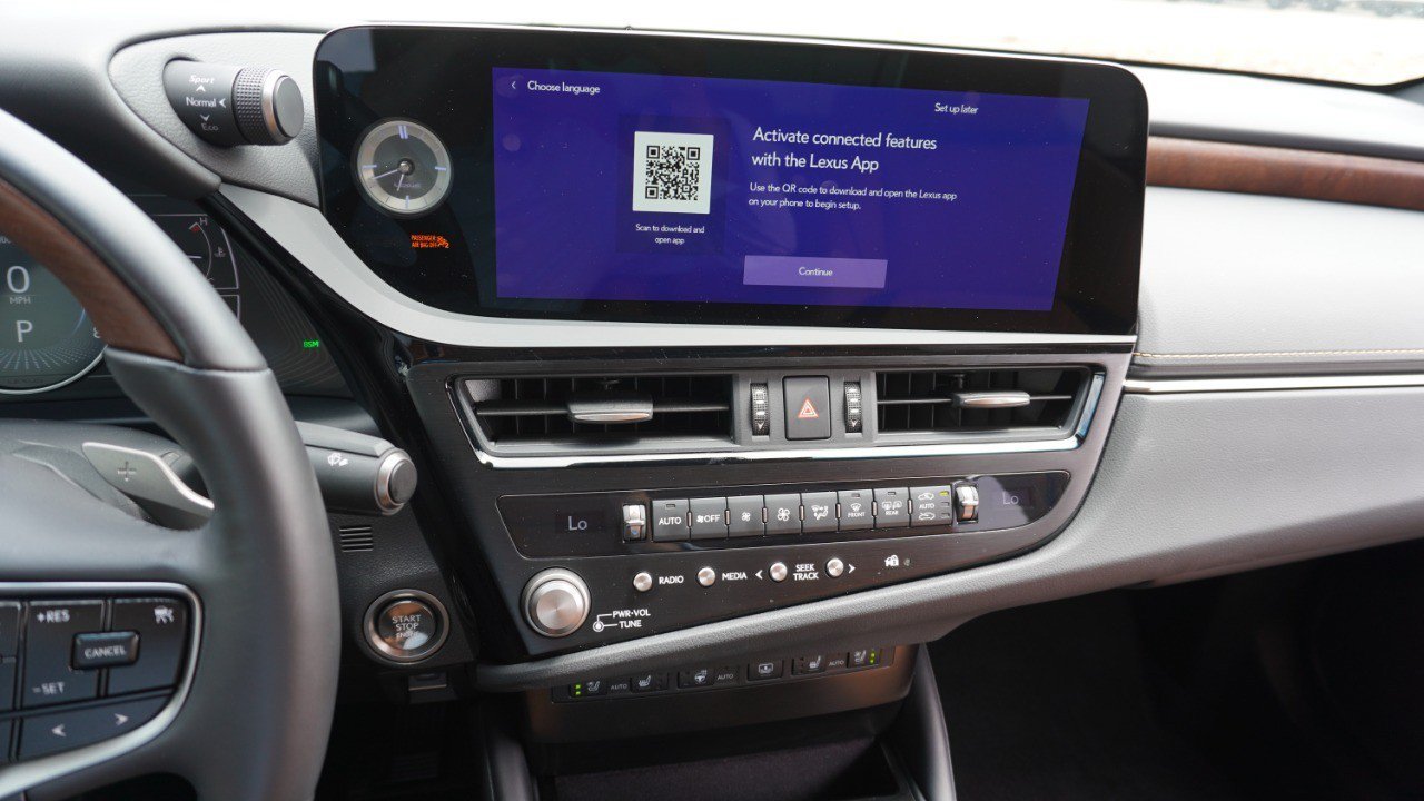 Certified 2024 Lexus ES 350 Ultra Luxury w/ Accessory Package (Z2) FWD image 16