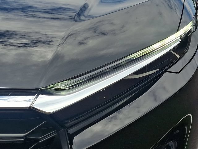 Certified 2025 Honda CR-V LX image 9
