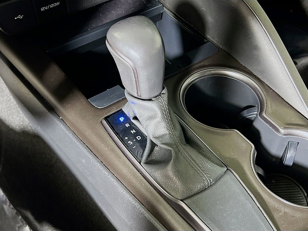 Certified 2021 Toyota Camry SE FWD image 16