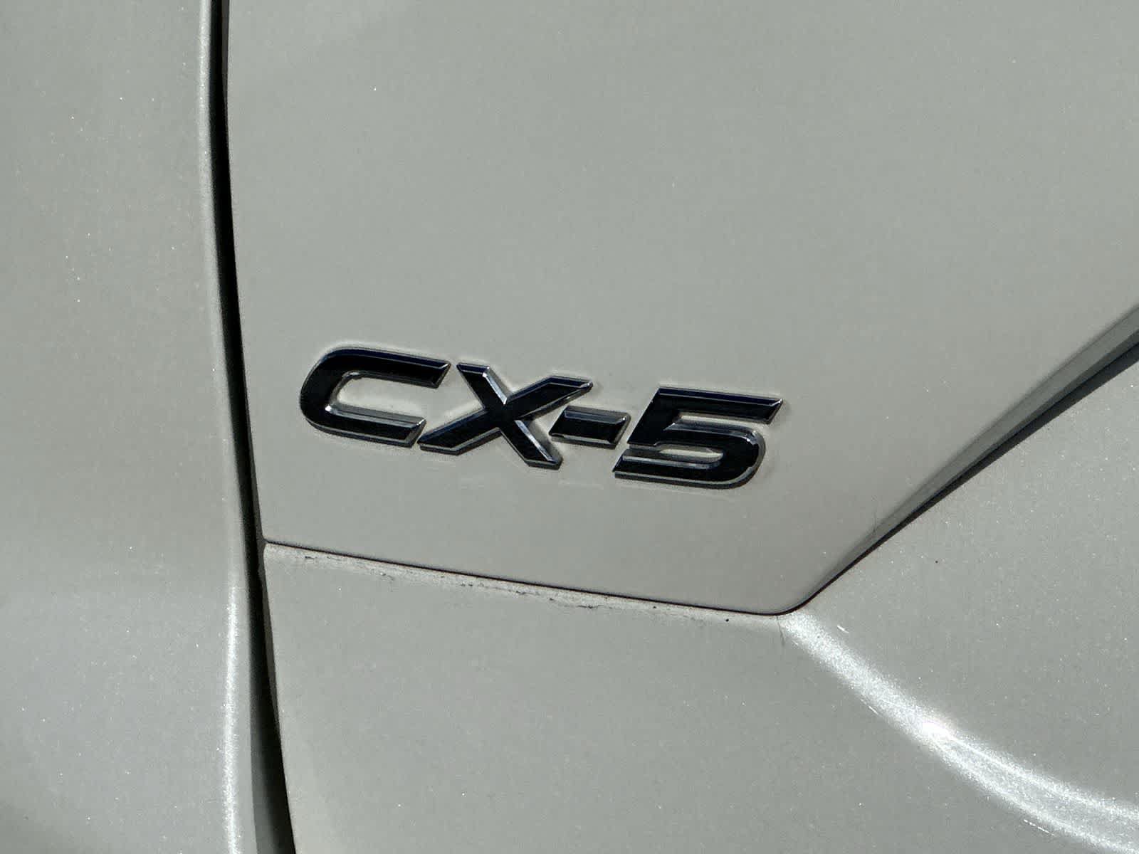 Used 2018 MAZDA CX-5 Touring w/ Preferred Equipment Package FWD image 14