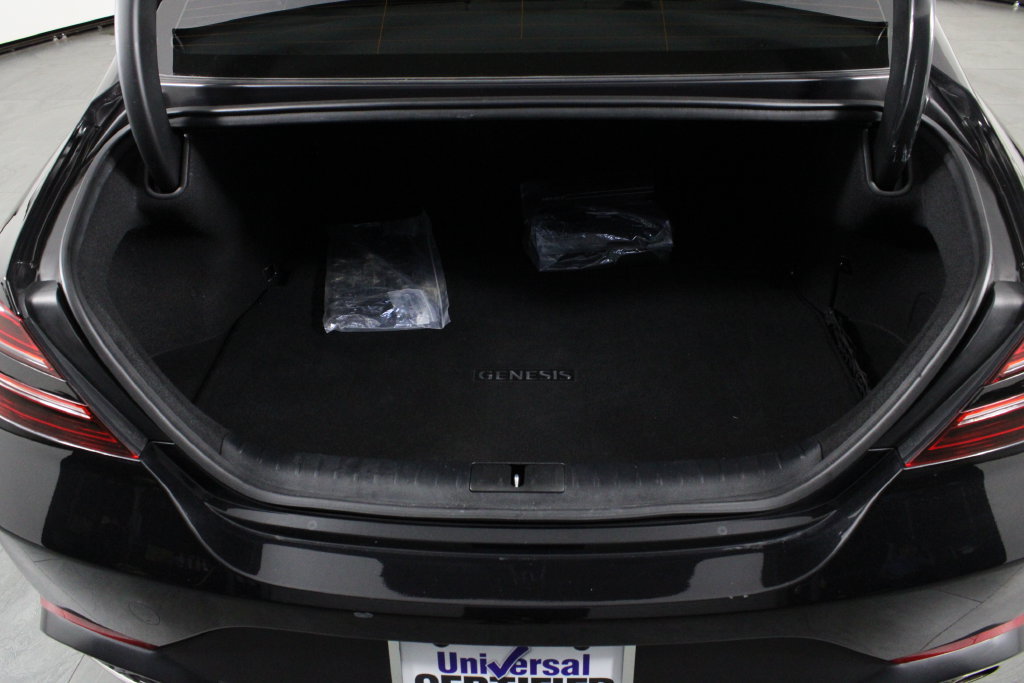 Used 2023 Genesis G70 2.0T RWD image 16