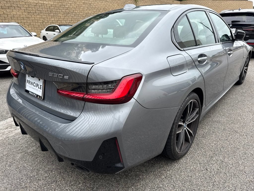 Used 2023 BMW 330e w/ M Sport Package RWD image 6