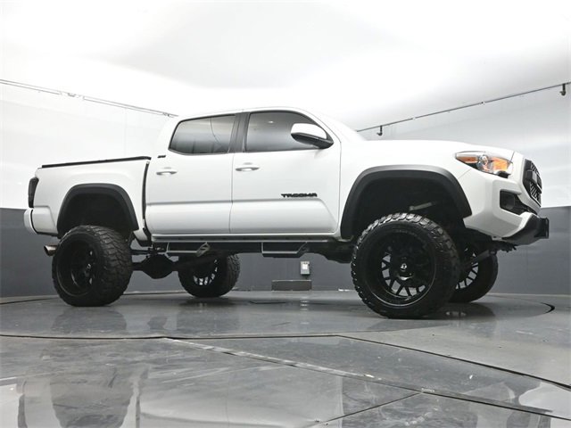 Used 2023 Toyota Tacoma 4x4 Double Cab image 33